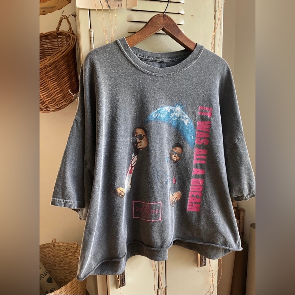 Biggie it was all dream Boxy Tee - Picture 10 of 11